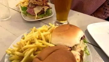 3 y Pico - Montevideo 3 y Pico - Montevideo