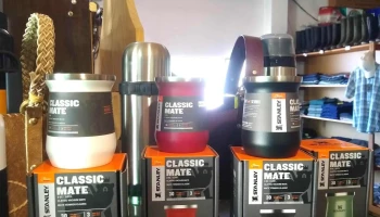 Agroveterinaria El Estribo - Avenue Jose Pedro Varela