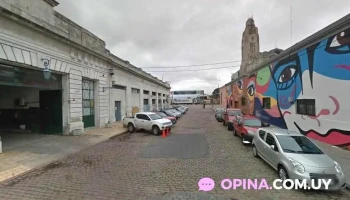 Auto - Montevideo Auto - Montevideo