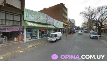 Bazar los tres asaderas polleria - 11800 Montevideo