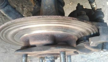 Desarmadero Autopartes Pissaco - Ave Garibaldi