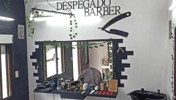 Despegado Barber - 33000 Treinta Y Tres