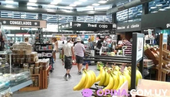 Devoto Fresh Market - 11400 Montevideo