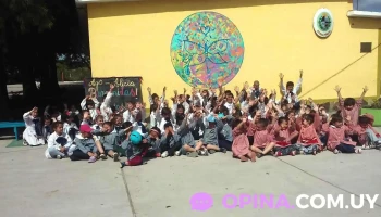 Escuela 104 Ana Monterroso Lavalleja - Bücken