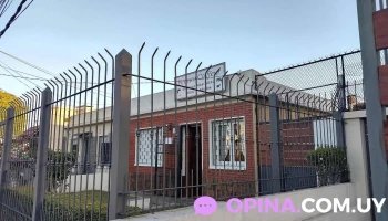 Ferraro Coiffeur - 11400 Montevideo