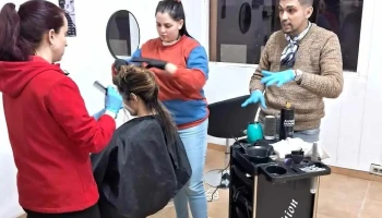 Marcos Gómez Urán Estilista Internacional Escuela de peluquería - 75400 José Enrique Rodó