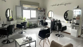 Miriam Burgueño estilista - 15600 Pando