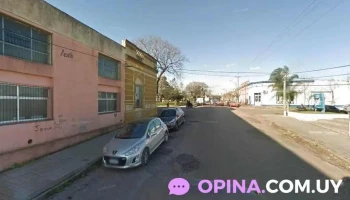 Nestor Hugo Peluqueria - 27200 Castillos