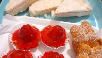 Panadería La Comercial - Montevideo Panadería La Comercial - Montevideo