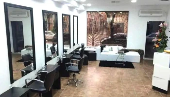 Peluqueria L'essence - 11300 Montevideo