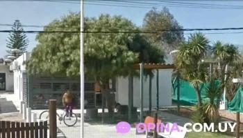 Policlínica Santa Teresita - 14000 Gral. Líber Seregni