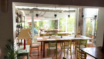 Table de Jean Paul - Punta Del Este Table de Jean Paul - Punta Del Este