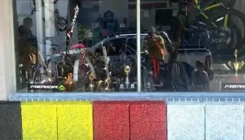 Team Eddy Merckx - 80100 Libertad