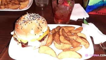 Trebol Resto Bar - Montevideo Trebol Resto Bar - Montevideo