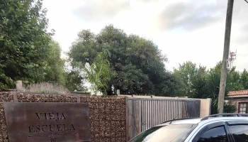 Vieja Escuela - Veinticinco De Mayo Vieja Escuela - Veinticinco De Mayo