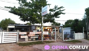Vintage Barraca y Ferretería - Piriápolis