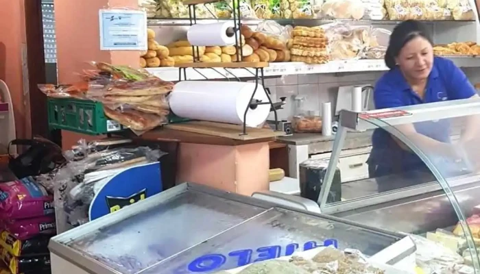 231 Autoservis24 Horas Alimento - Paysandú