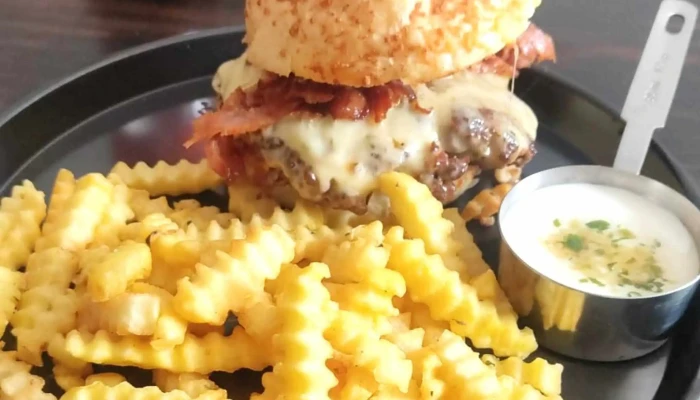 284 Burger House Ciudad Vieja -  Comentario 2 - Montevideo