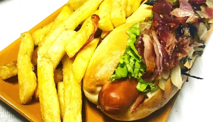 8pm Bar Grill Papas Fritas - Guichón