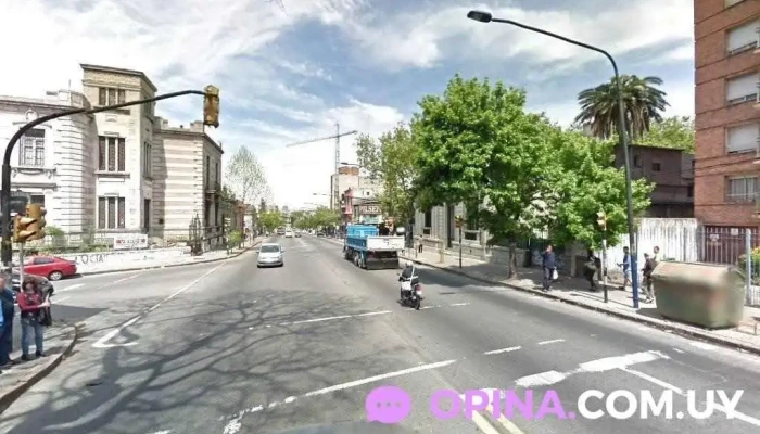 Academia Bernoulli Prado - Montevideo