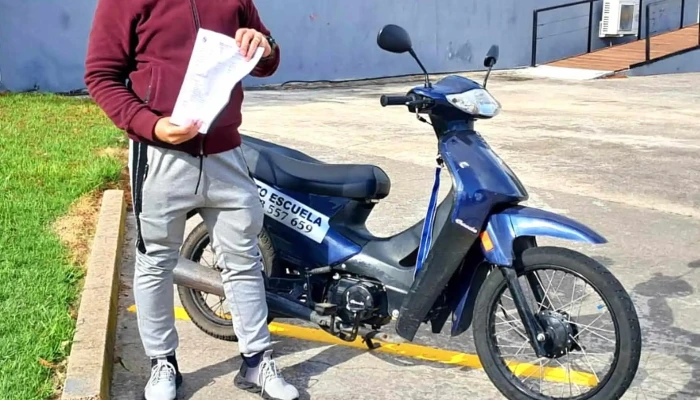 Academia De Choferes Ac Abierto Ahora - Las Piedras