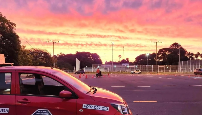 Academia De Choferes Escorpio Fotos - Montevideo