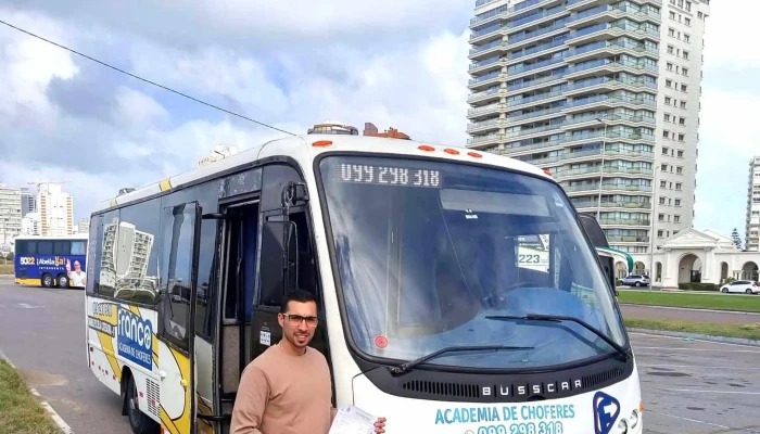 Academia De Choferes Franco -  Abierto Ahora - Maldonado