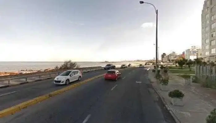 Academia De Choferes Juan -  Abierto Ahoradeg - Montevideo