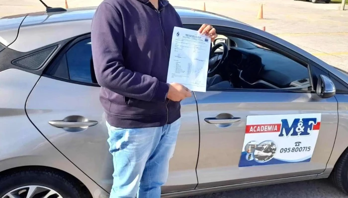 Academia De Choferes Mf Las Piedras - Las Piedras