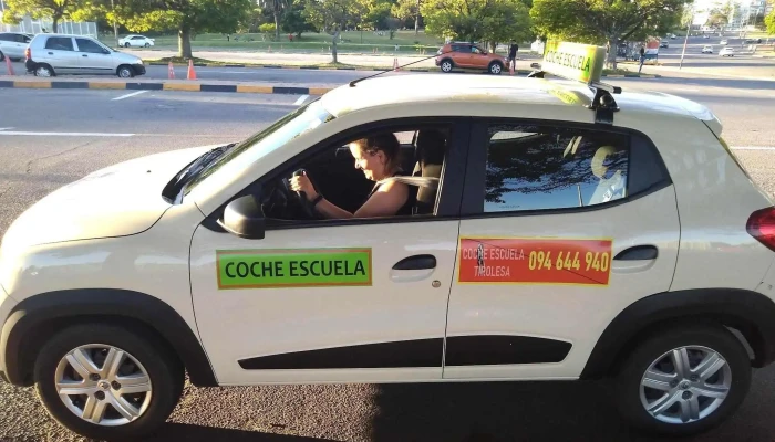 Academia De Choferes Tirolesa -  Precios - Montevideo