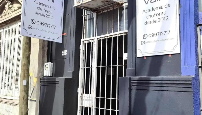 Academia De Choferes Vaini Del Propietario - Montevideo