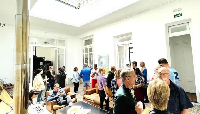 Academia Montevideo Centro Idiomas - Montevideo