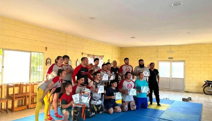 Academia Titanes -  Comunidad - Florida