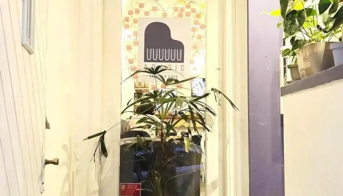 Adagio Libreria Cafe Mas Recientes - Montevideo