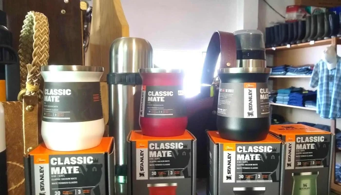 Agroveterinaria El Estribo - Avenue Jose Pedro Varela