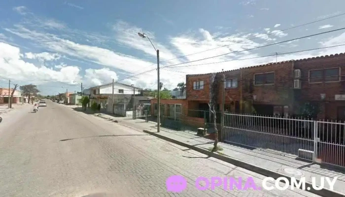 Air Force One Barber Shop - 37100 Rio Branco