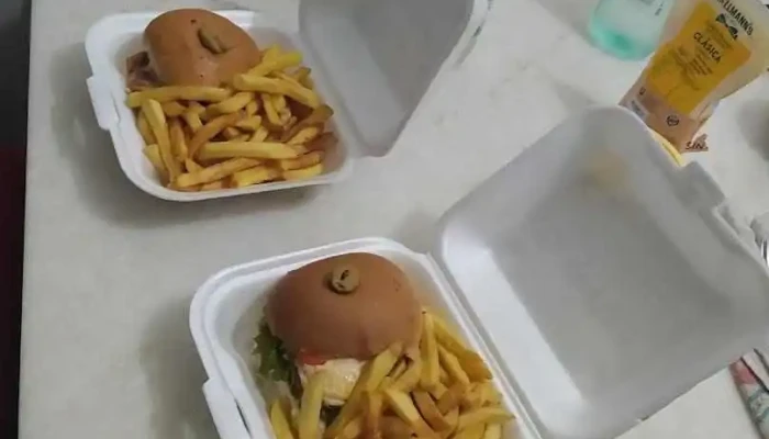 Al Tacho -  Comida Y Bebida - Montevideo