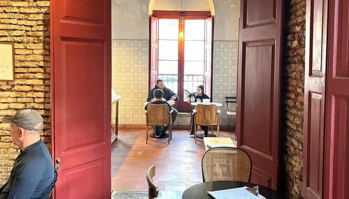 Albertine Pan Y Cafe Comentario 1 - Col. del Sacramento