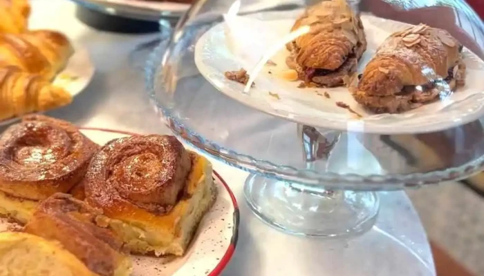 Albertine Pan Y Cafe Videos - Col. del Sacramento