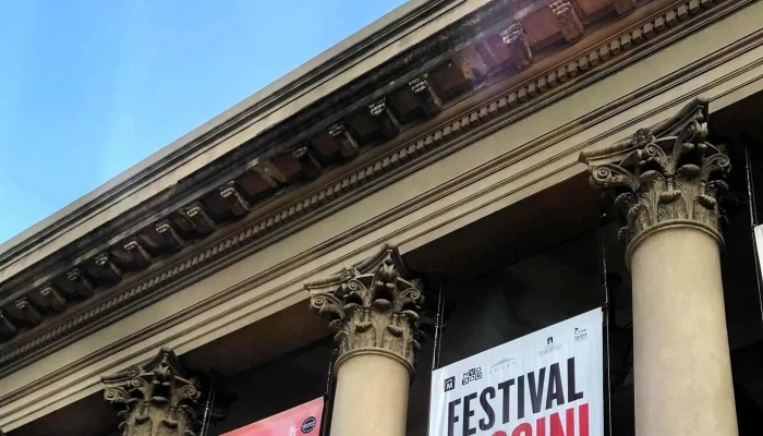 Allegro Cafe En Teatro Solis Comentario 2 - Montevideo