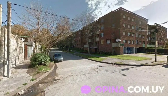 Almacén - 12100 Montevideo