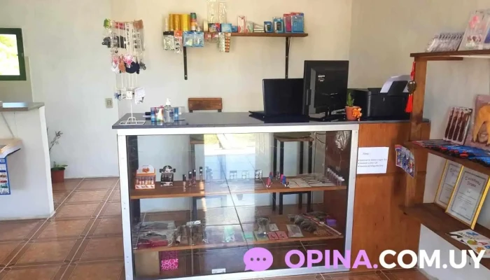 Almalu -   Papeleria Regaleria Interior - Piriápolis