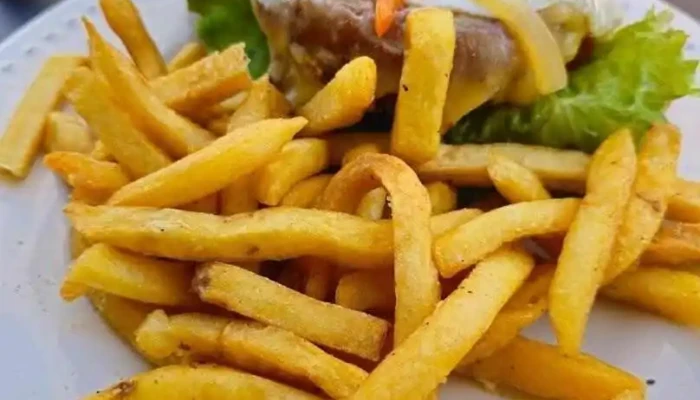 Almazara Cafe Y Comida Hamburguesa - Montevideo