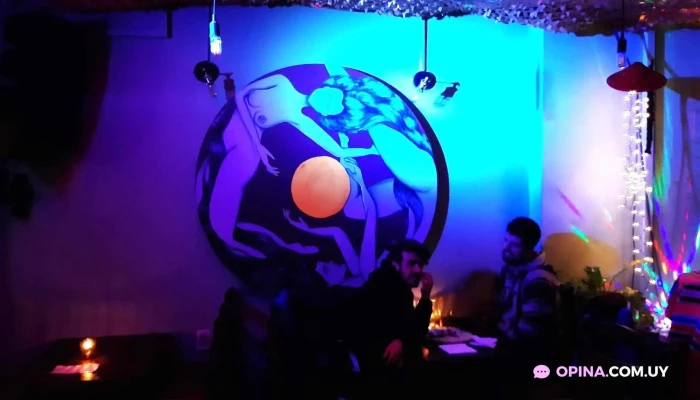 Alo Arte Bar -  Escenario - Montevideo