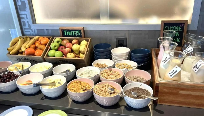 Aloft Montevideo Hotel -  Comida Y Bebida - Montevideo