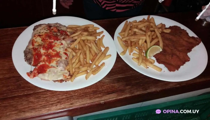 Amaranto -  Papas Fritas - Montevideo