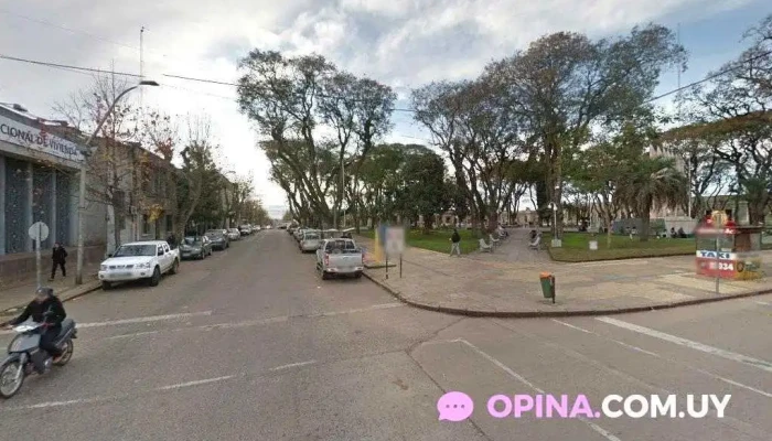 Andydlsm - Treinta Y Tres Andydlsm - Treinta Y Tres