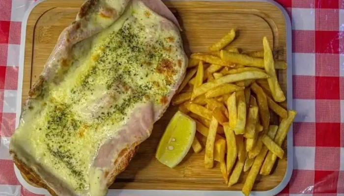 Angostura -  Comida Y Bebida - Montevideo