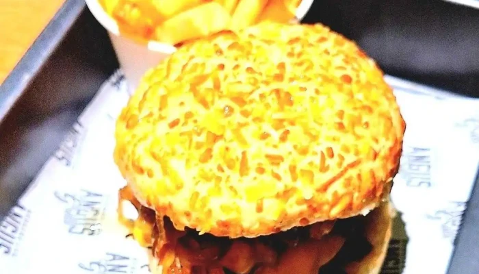 Angus Grill -  Hamburguesa - Montevideo