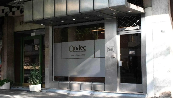 Anhec Administracion Srl Inmueble - Montevideo